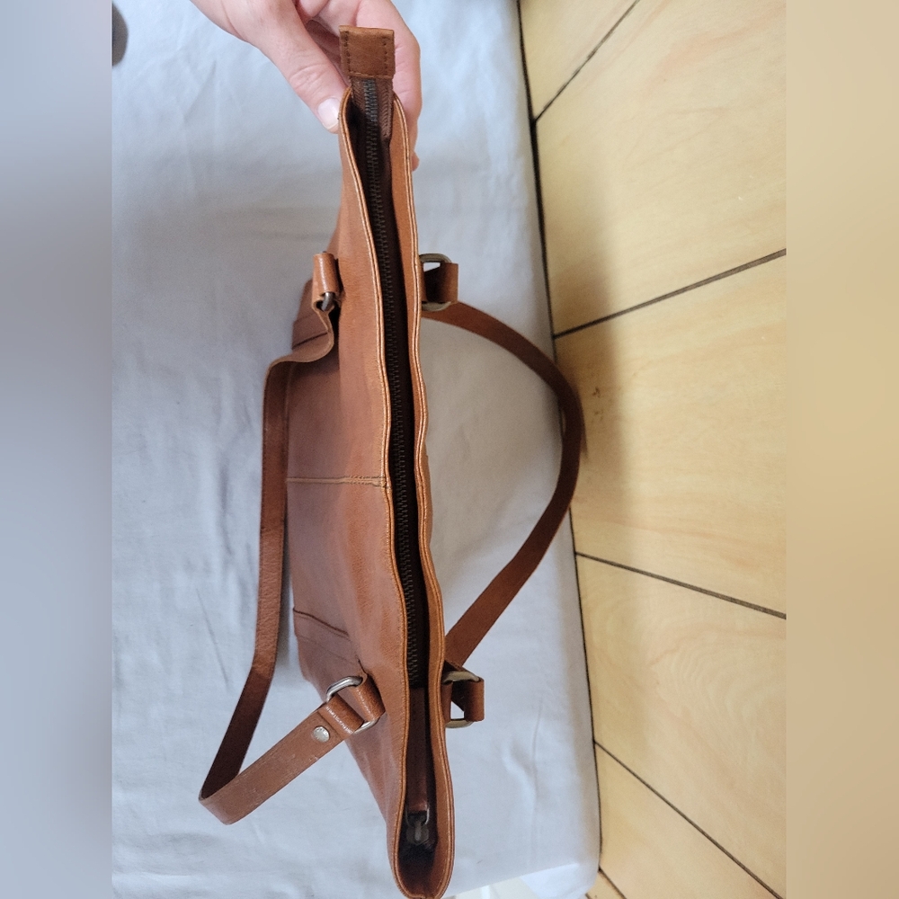 Spikes & Sparrow Leather Tote - Picture 5 of 13